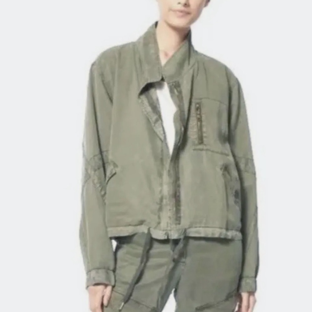 YOUNG FABULOUS & BROKE Zipper Utility Bomber Jacket Size Large EUC